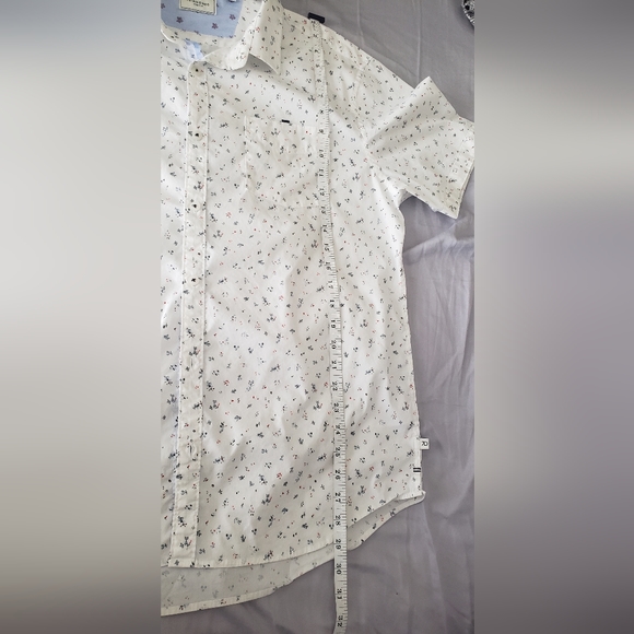 7 Diamonds White Print Stretch Button Down Size L - Picture 5 of 6